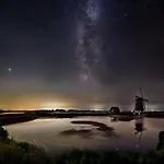 Bed & Breakfast De Oude Skuur Ooi 3*